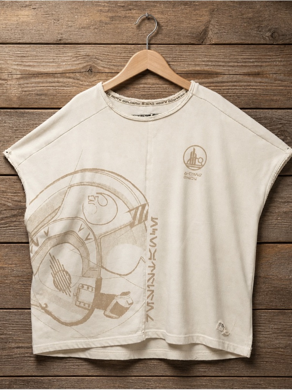 Star Wars Women's Cream Graphic Crop Top